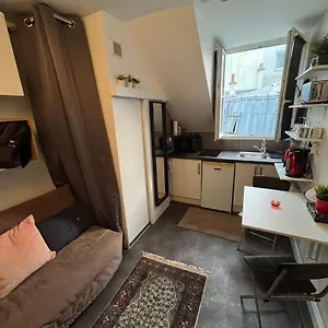 https://petit-pied-terre-centre-tiny-flat.fr-paris.fr
